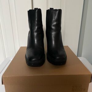 Steve Madden Sleek Black Ankle Boots